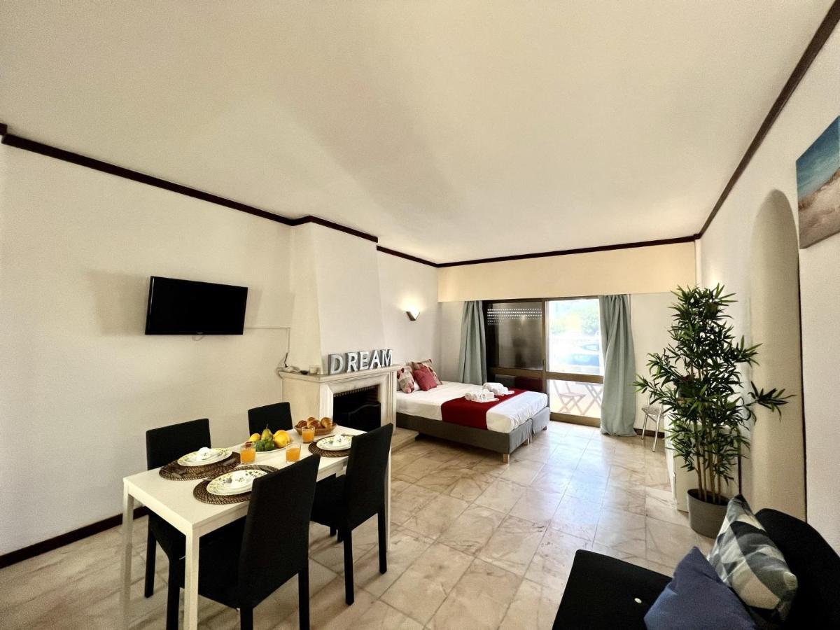 Albufeira Central 3 With Pool By Homing Esterno foto